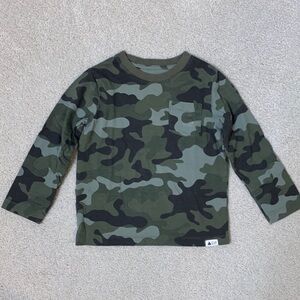 Gap toddler green camouflage shirt